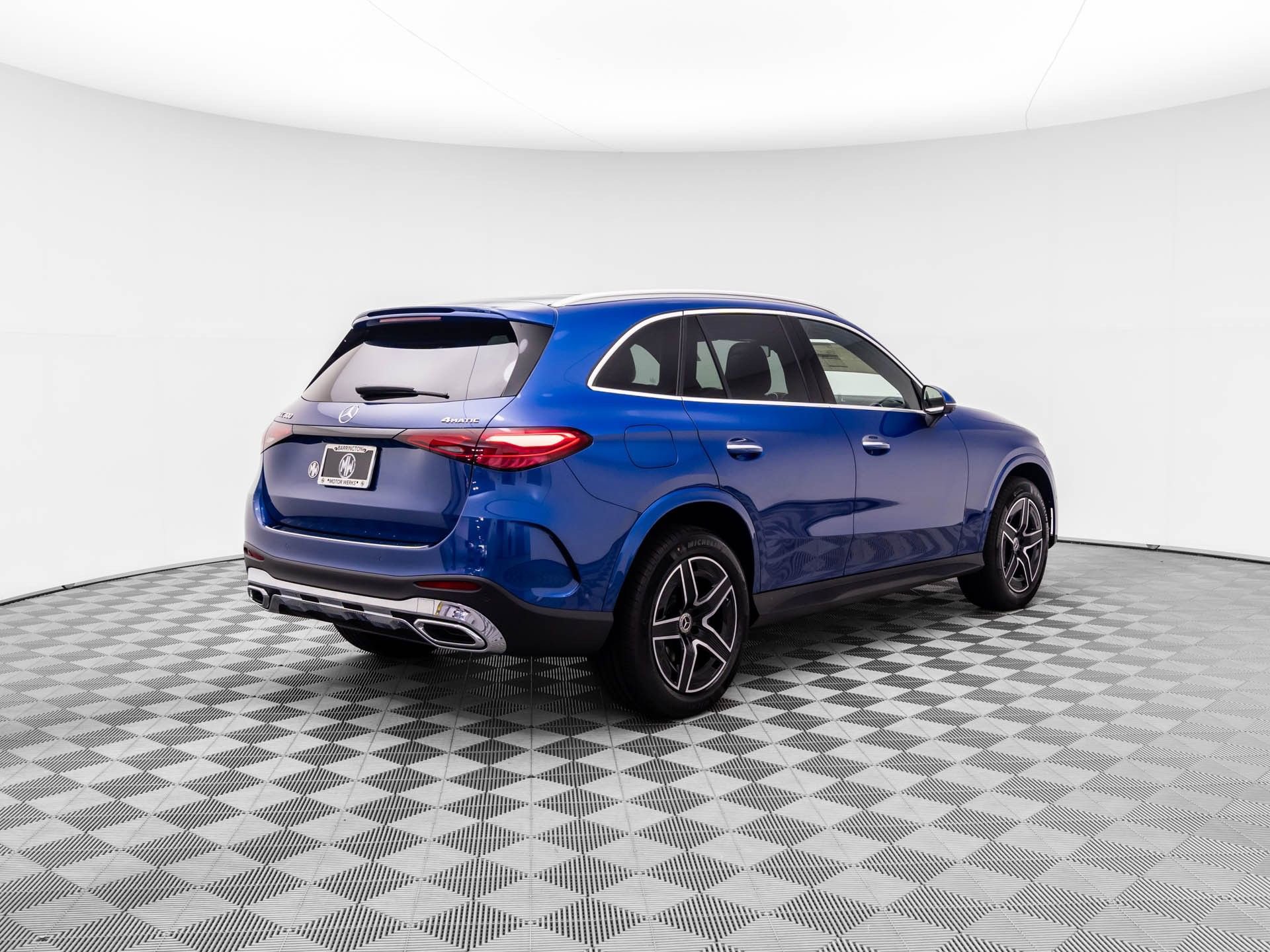 New 2025 Mercedes-Benz GLC 300 4MATIC image 5