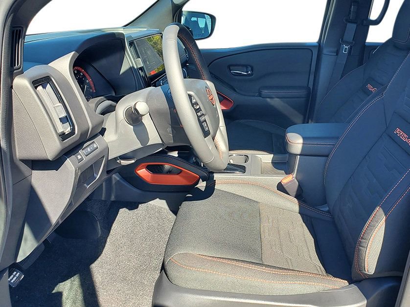 New 2025 Nissan Frontier PRO-4X image 8