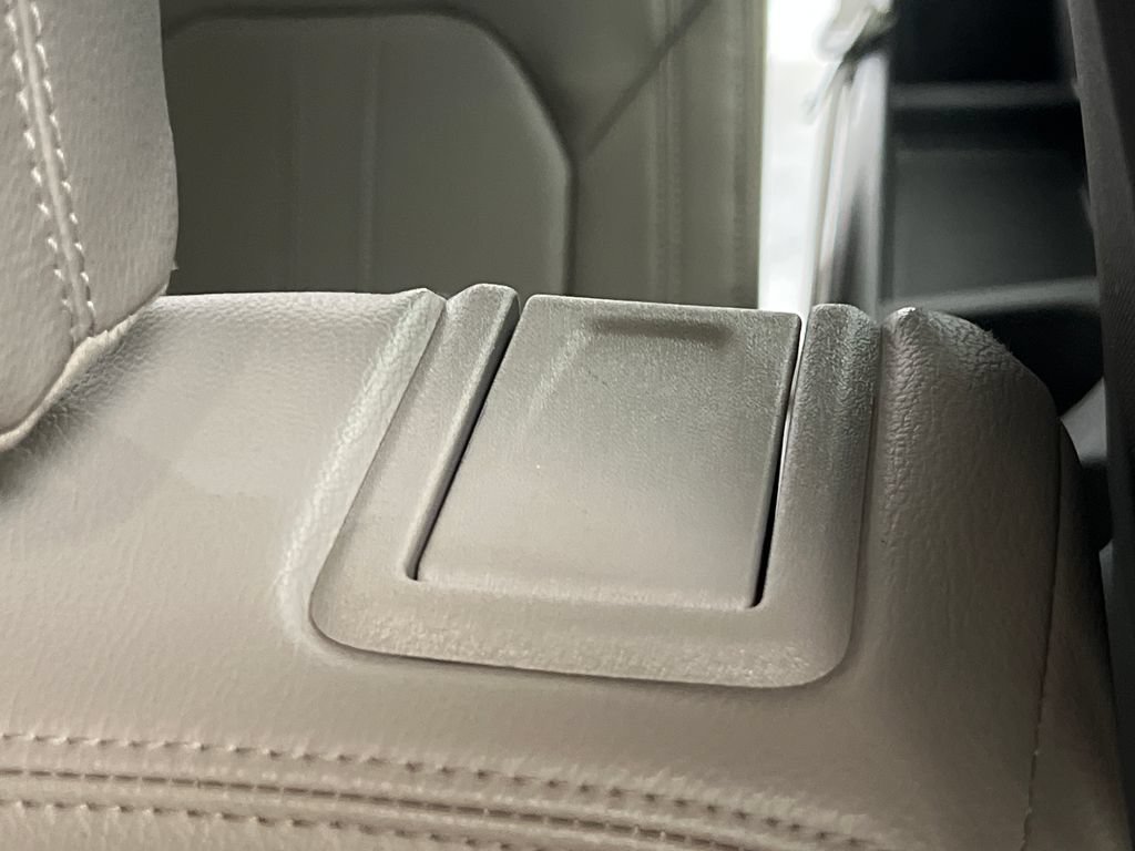 Used 2021 Ford Expedition Limited w/ Cargo Package RWD image 19