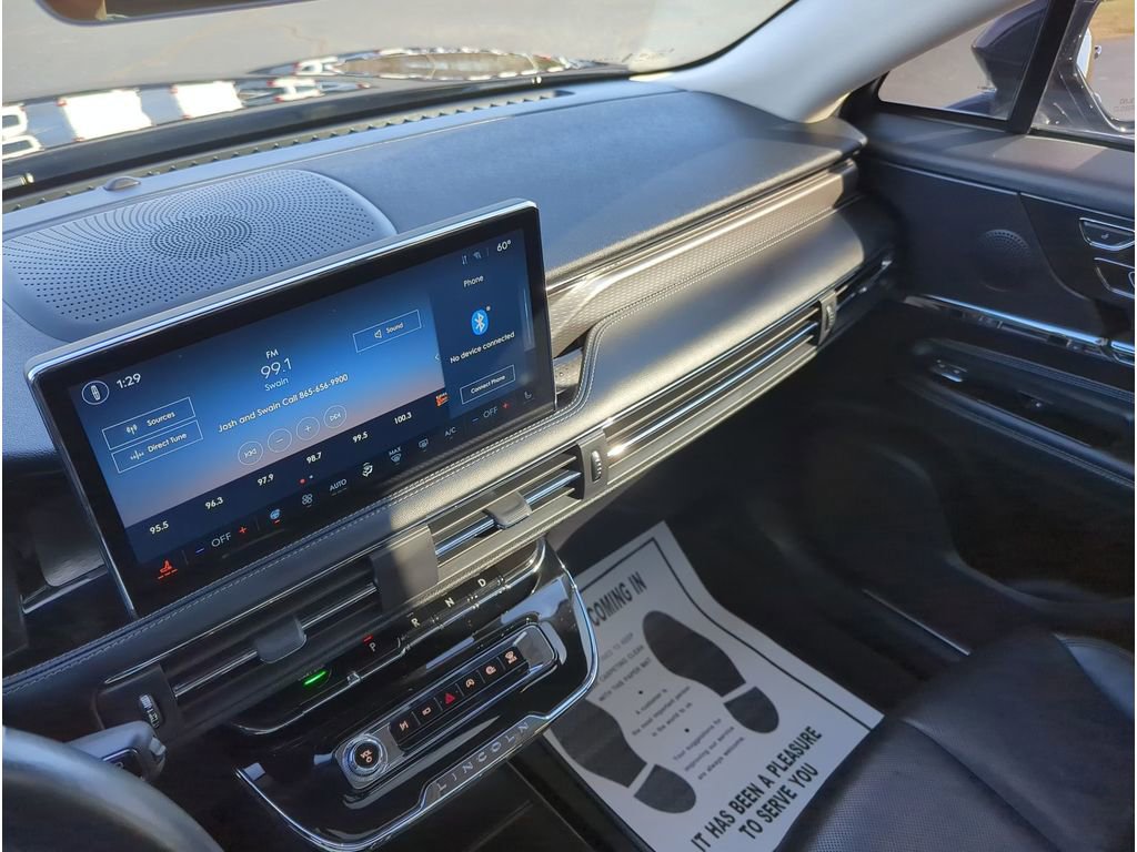 Used 2023 Lincoln Corsair Reserve w/ Equipment Group 201A image 18