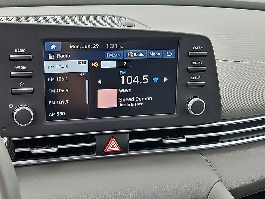 Certified 2025 Hyundai Elantra Sport FWD image 15