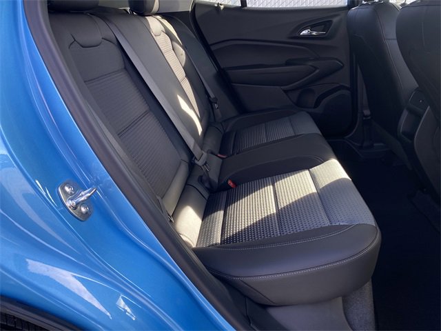 Certified 2025 Chevrolet Trax LT w/ LT Convenience Package image 29