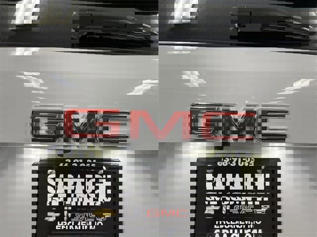 Used 2025 GMC Terrain Elevation w/ Elevation Premium Package image 31