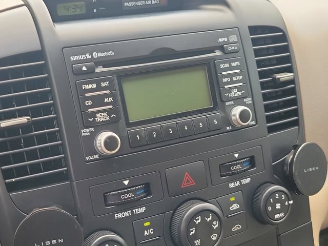 Used 2012 Kia Sedona LX FWD image 22