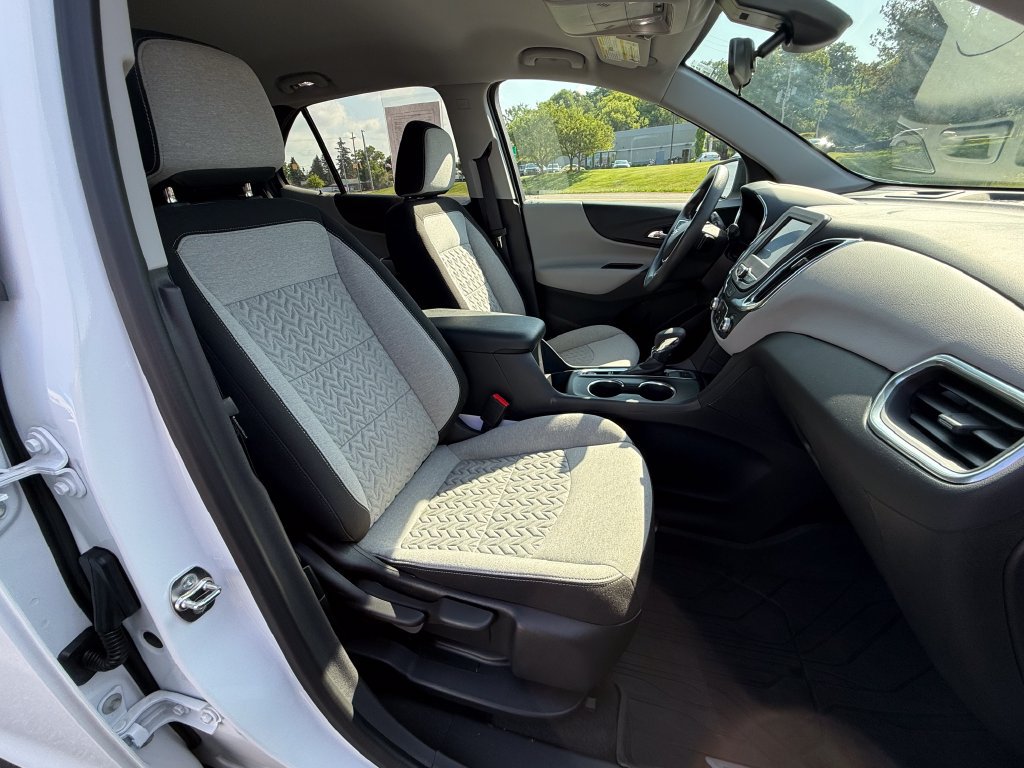 Certified 2024 Chevrolet Equinox LS w/ LS Convenience Package AWD/4WD image 30