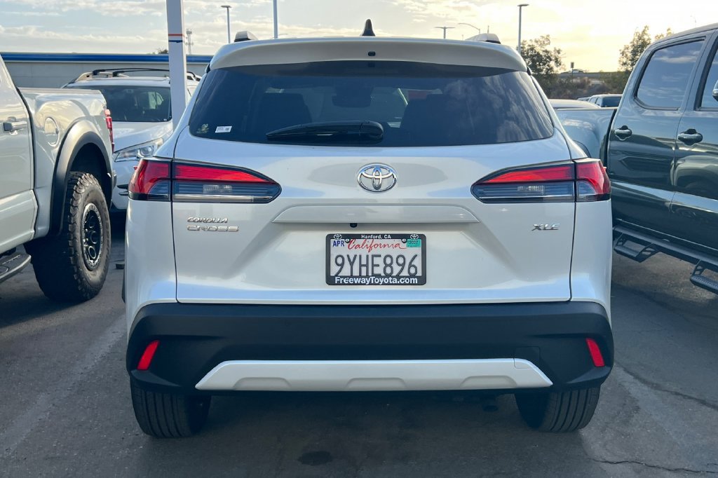 Certified 2026 Toyota Corolla Cross XLE FWD image 7