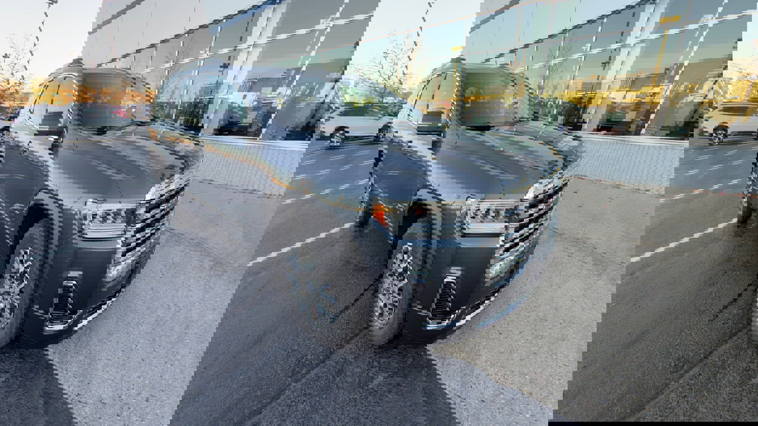 Used 2020 GMC Acadia SLE w/ Driver Convenience Package