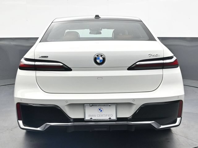 Used 2024 BMW 740i xDrive AWD/4WD image 6