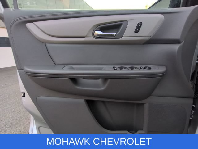 Used 2017 Chevrolet Traverse LS FWD image 20