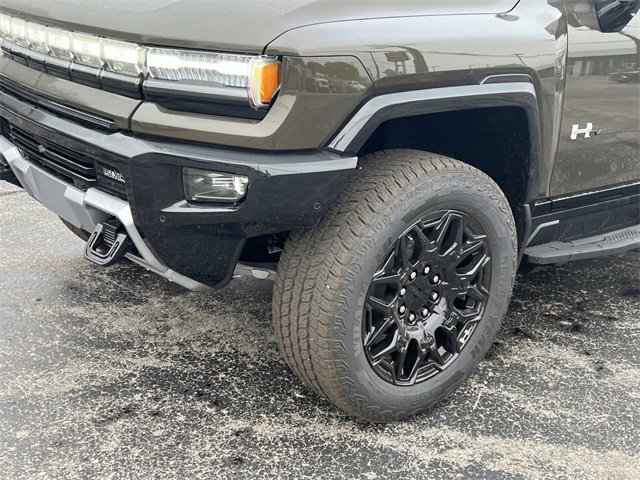 New 2026 GMC Hummer EV 4x4 Crew Cab image 9