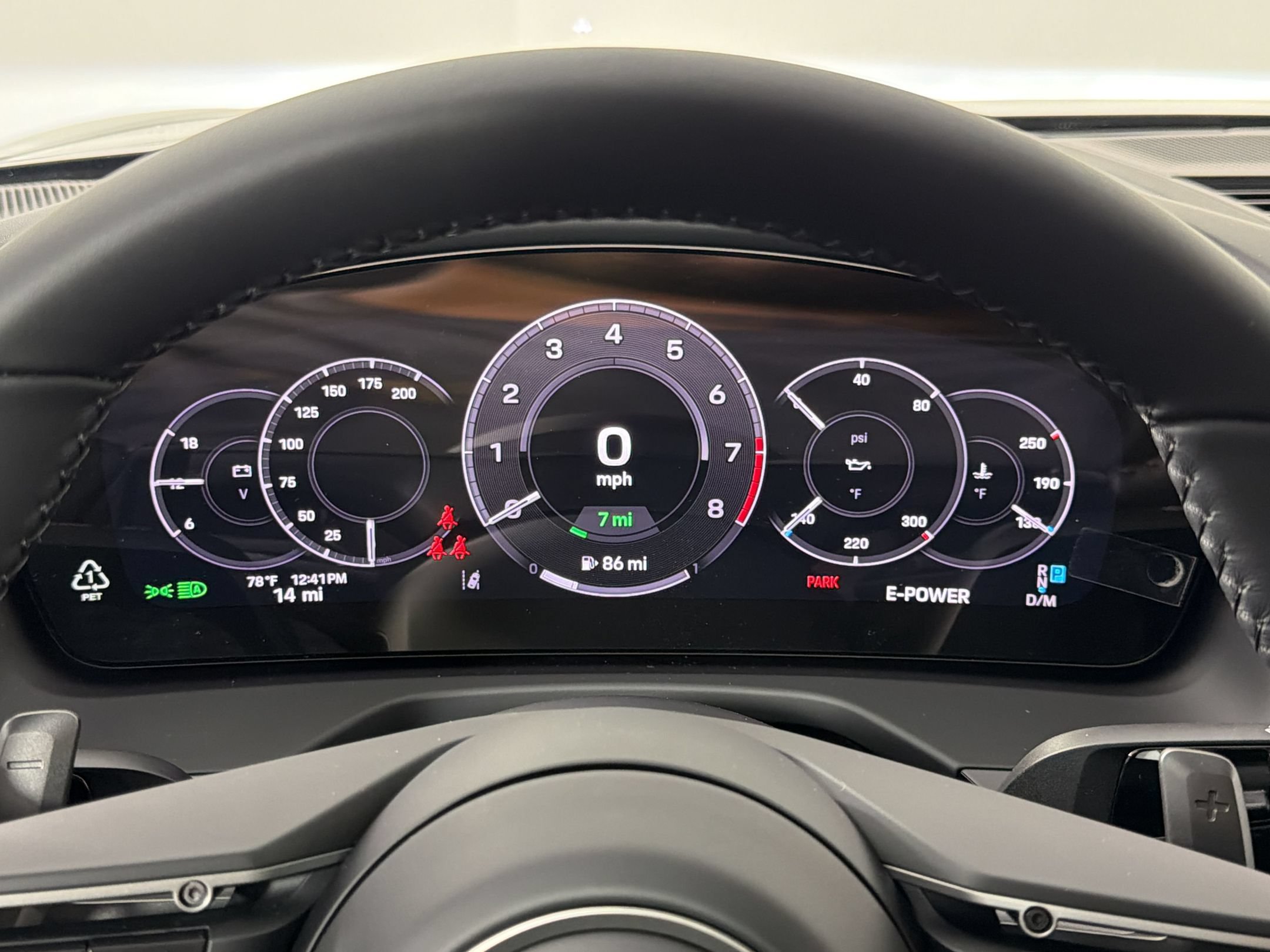 New 2026 Porsche Panamera 4 AWD/4WD image 28