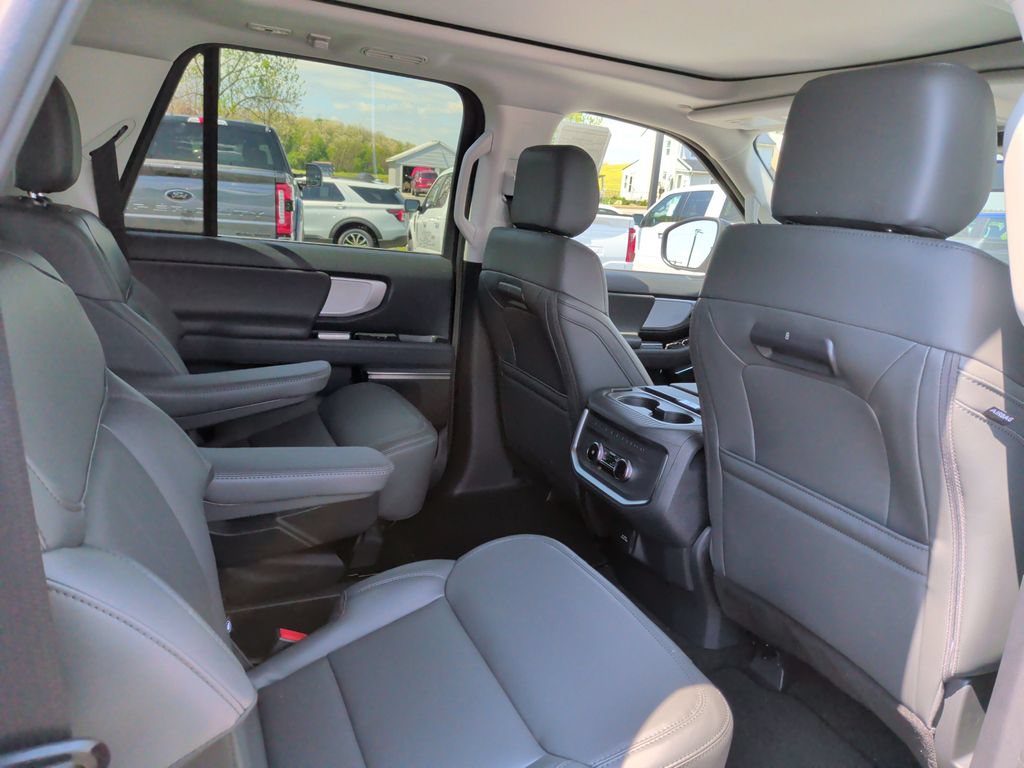 New 2026 Ford Expedition Max Active AWD/4WD image 10
