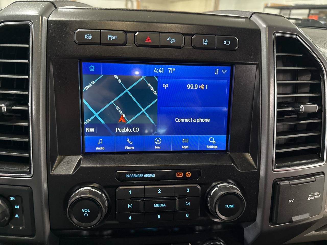 Used 2021 Ford F250 XLT w/ XLT Premium Package AWD/4WD image 17