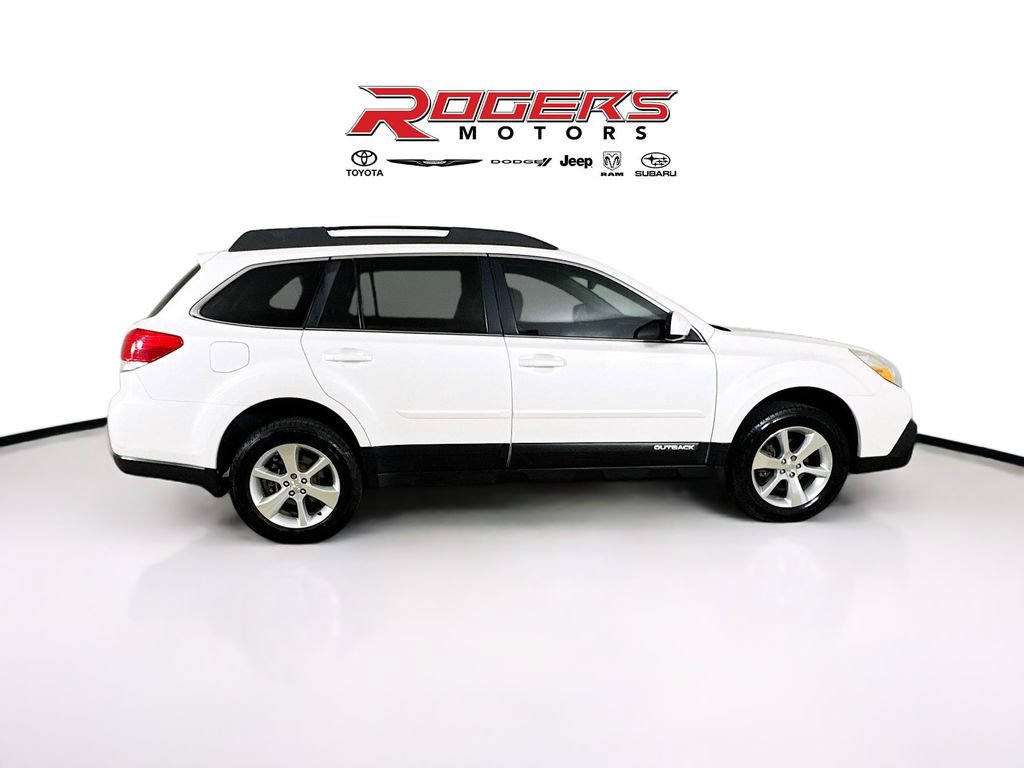 Used 2014 Subaru Outback 2.5i Limited w/ Moonroof Package AWD/4WD image 9