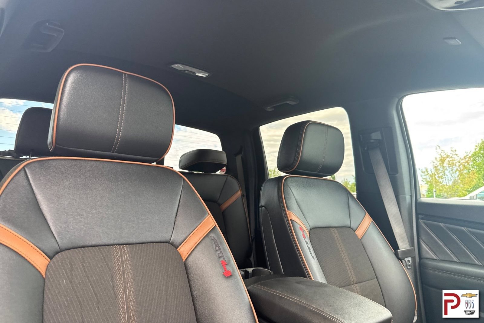 Used 2025 GMC Canyon AT4 AWD/4WD image 17