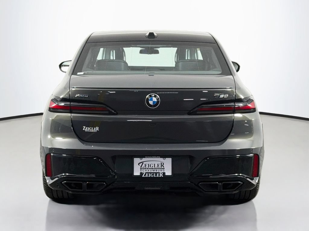 Used 2023 BMW 760i xDrive w/ Luxury Rear Seating Package AWD/4WD image 6
