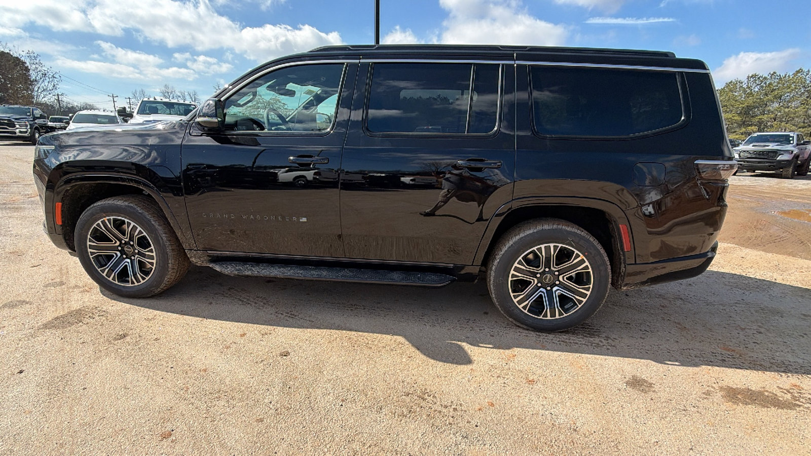 New 2026 Jeep Grand Wagoneer 4WD image 11
