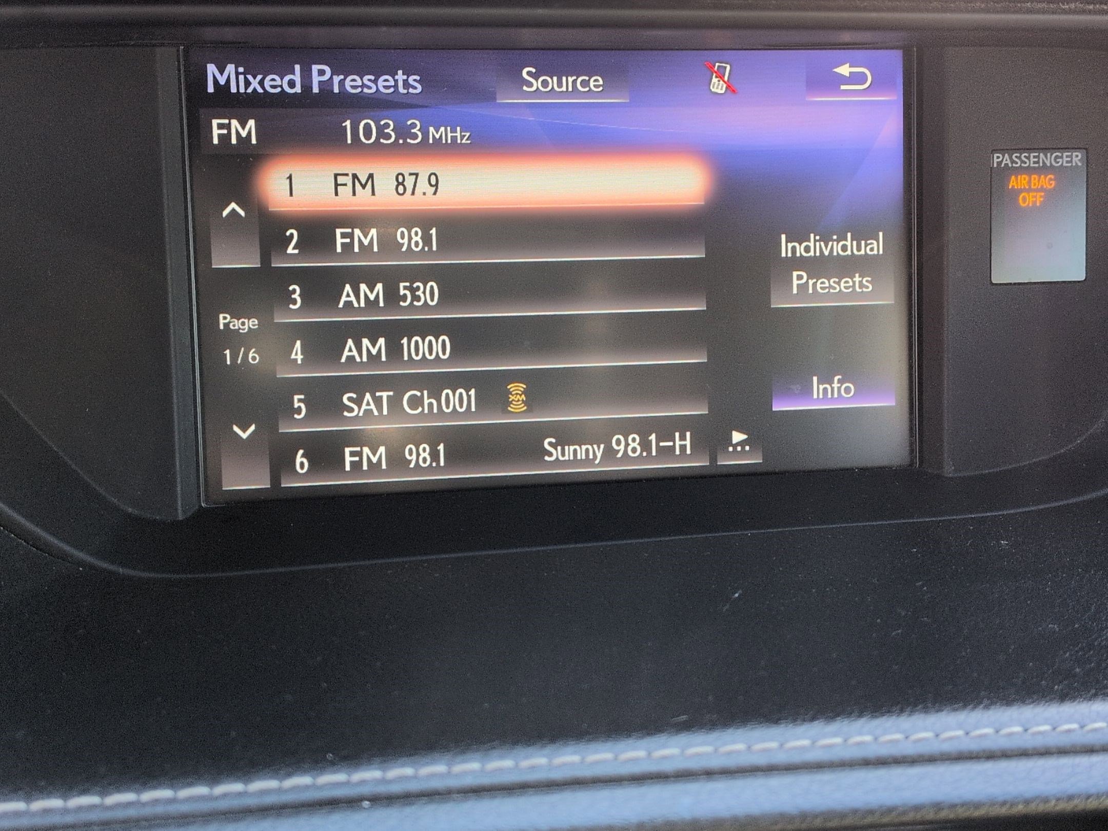 Used 2018 Lexus ES 300h w/ Navigation Package FWD image 23