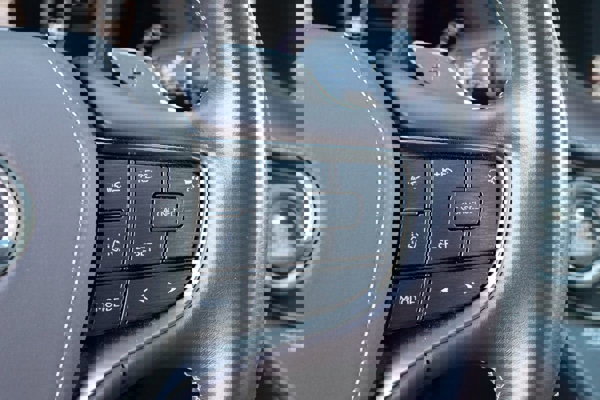 Used 2018 Lexus LS 500 w/ Interior Upgrade Package image 87