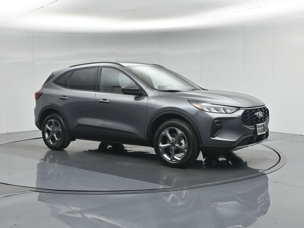 Certified 2025 Ford Escape ST-Line AWD/4WD image 35