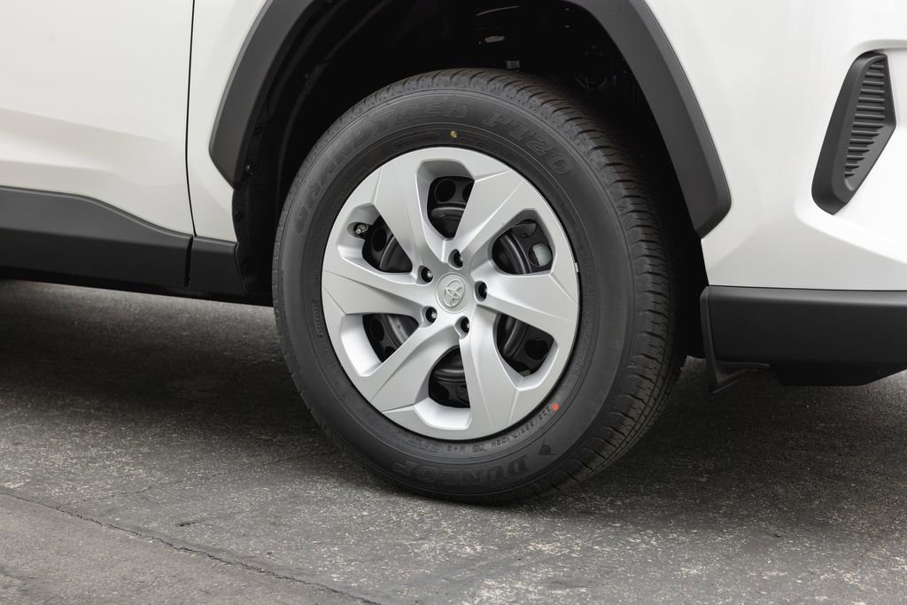 New 2025 Toyota RAV4 LE image 4