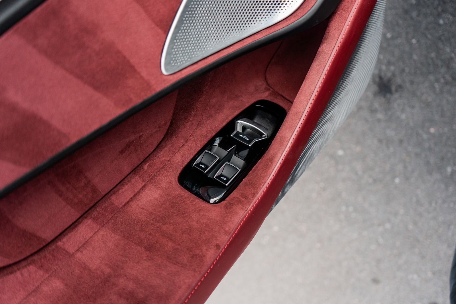 Used 2025 McLaren GTS image 25