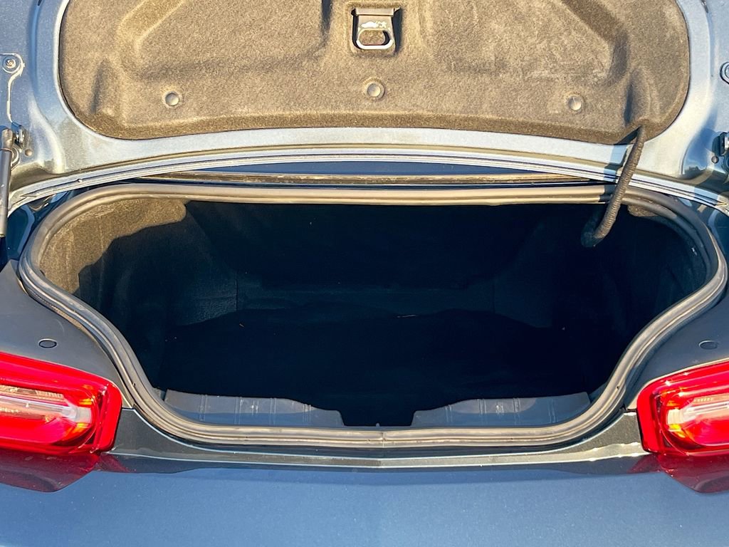 Used 2023 Chevrolet Camaro LT w/ Technology Package image 24