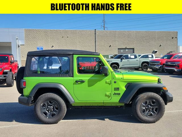 Used 2025 Jeep Wrangler Sport image 3