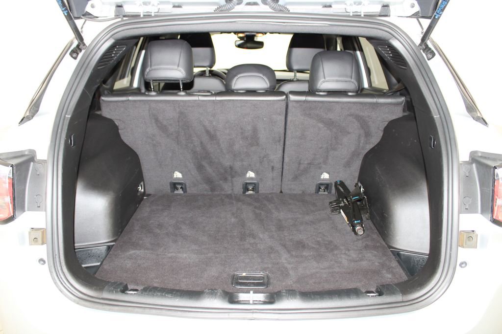 Used 2025 Jeep Compass Trailhawk image 16