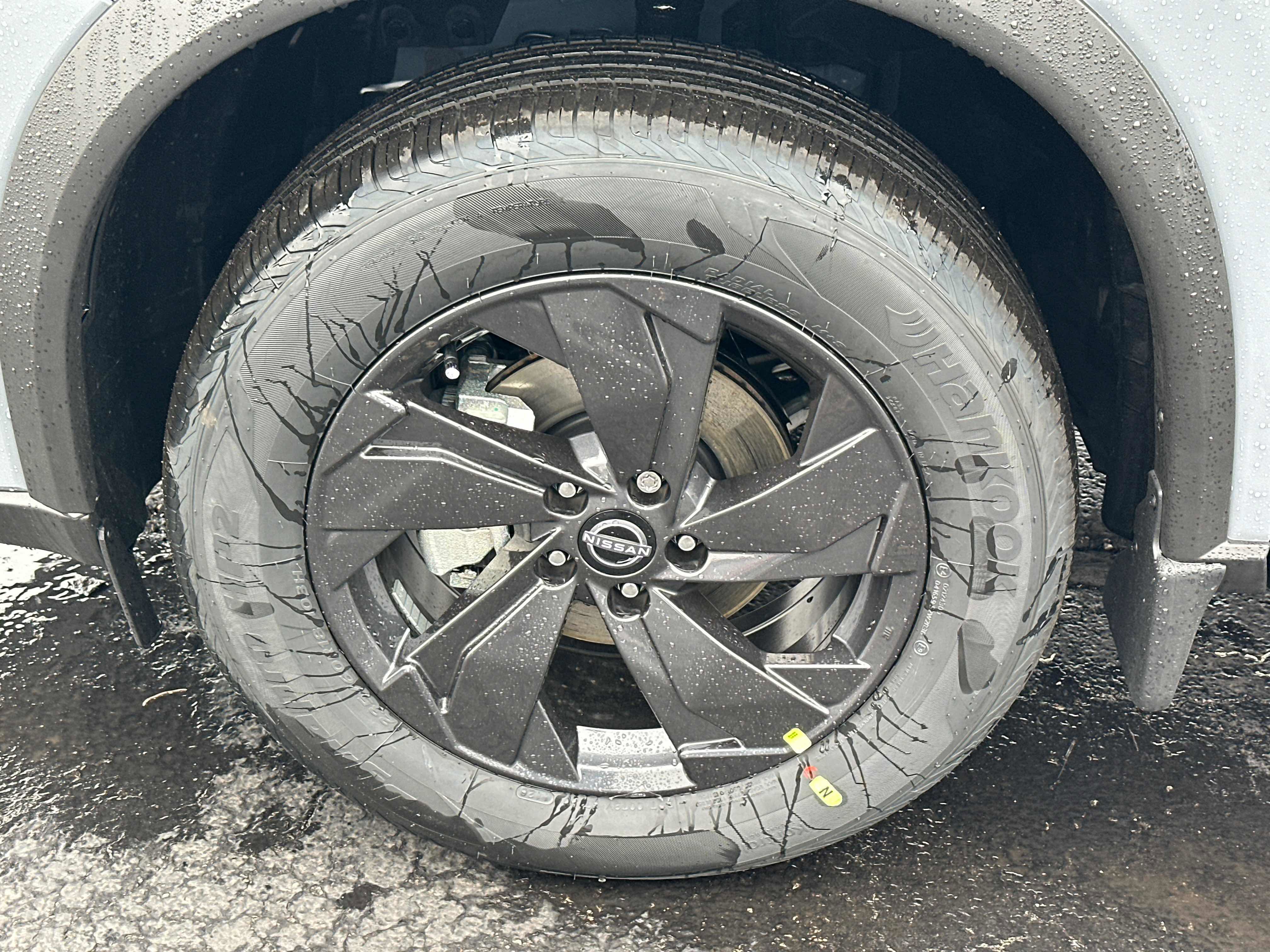 New 2026 Nissan Rogue SV w/ Cold Weather Package AWD/4WD image 9
