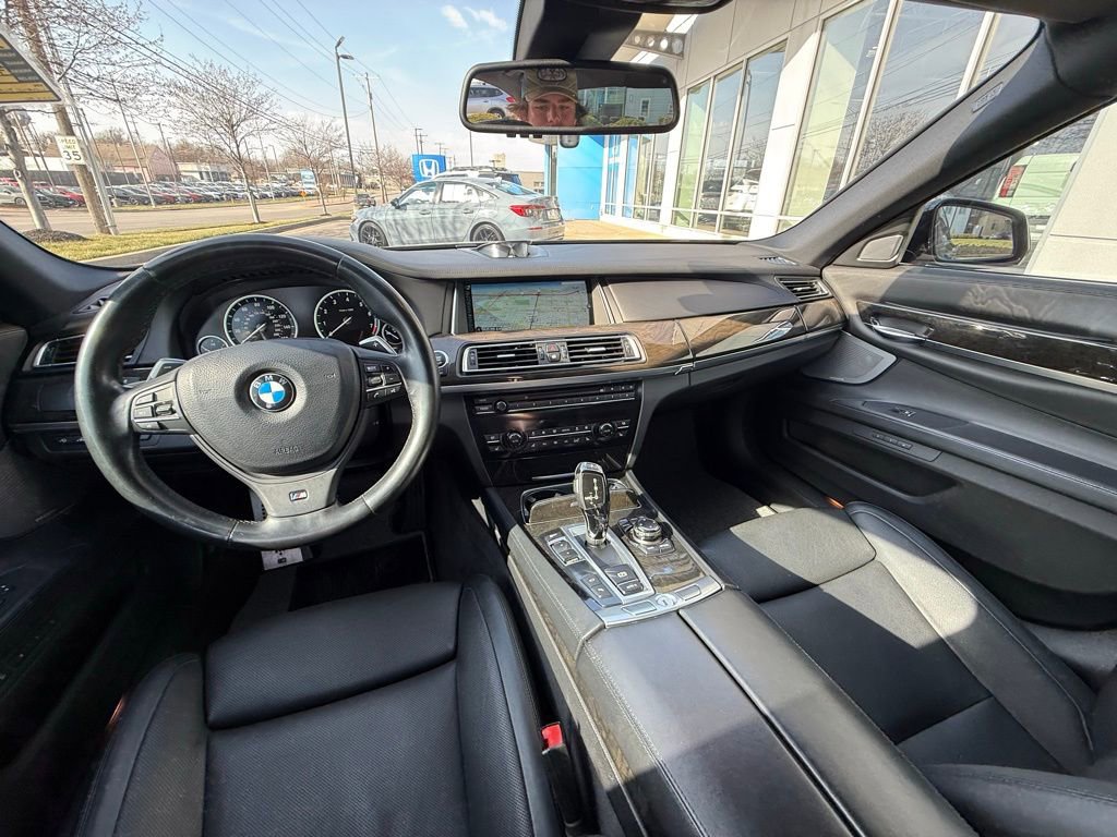 Used 2013 BMW 750Li image 6