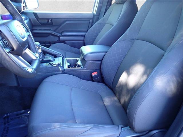 Certified 2025 Toyota Tacoma SR5 AWD/4WD image 11