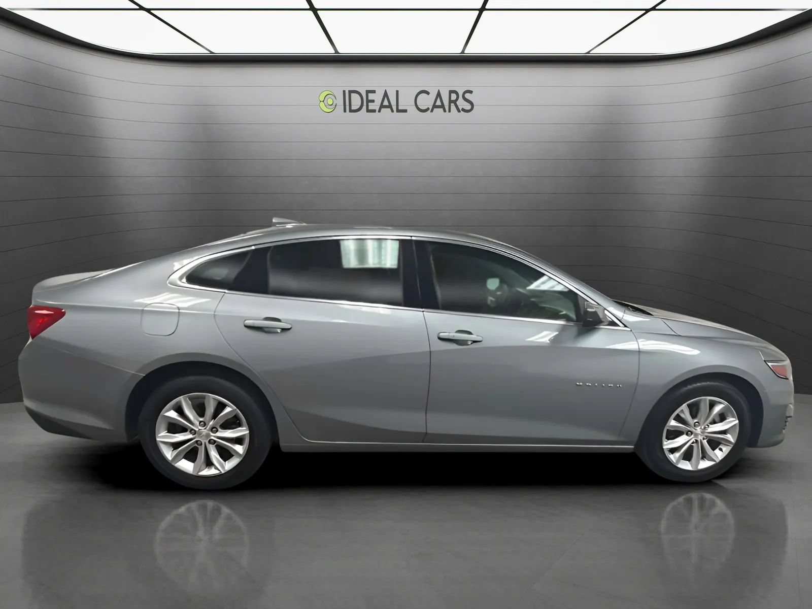 Used 2023 Chevrolet Malibu LT FWD image 4