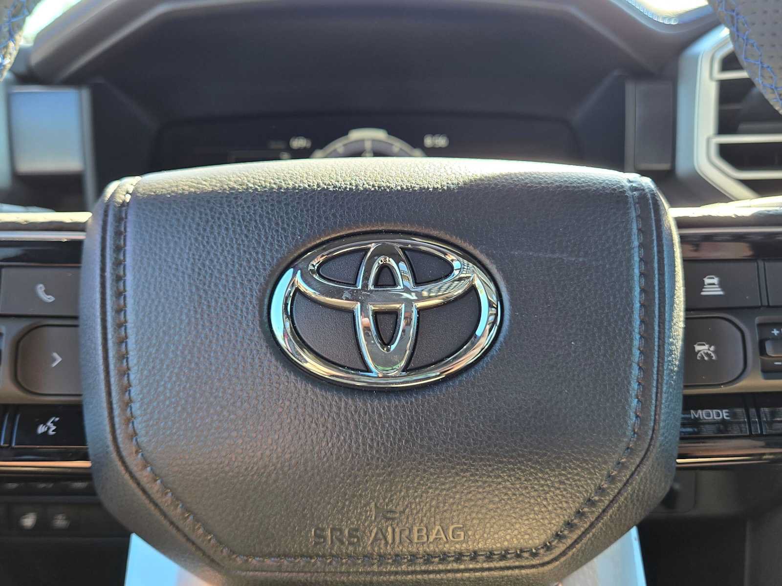 Certified 2025 Toyota Sequoia Platinum AWD/4WD image 27