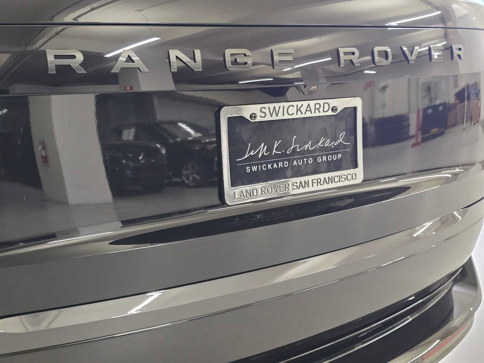 New 2026 Land Rover Range Rover Long Wheelbase SE AWD/4WD image 13