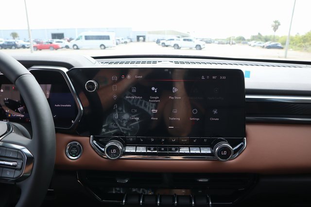 New 2025 GMC Canyon AT4 w/ Nightfall Edition image 17