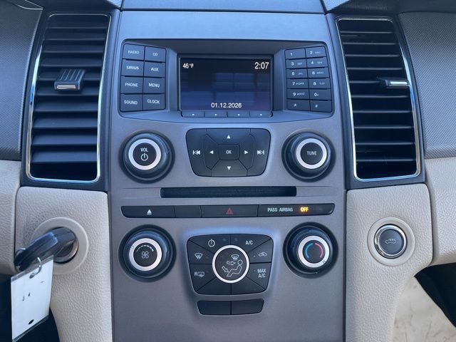 Used 2014 Ford Taurus SE FWD image 18