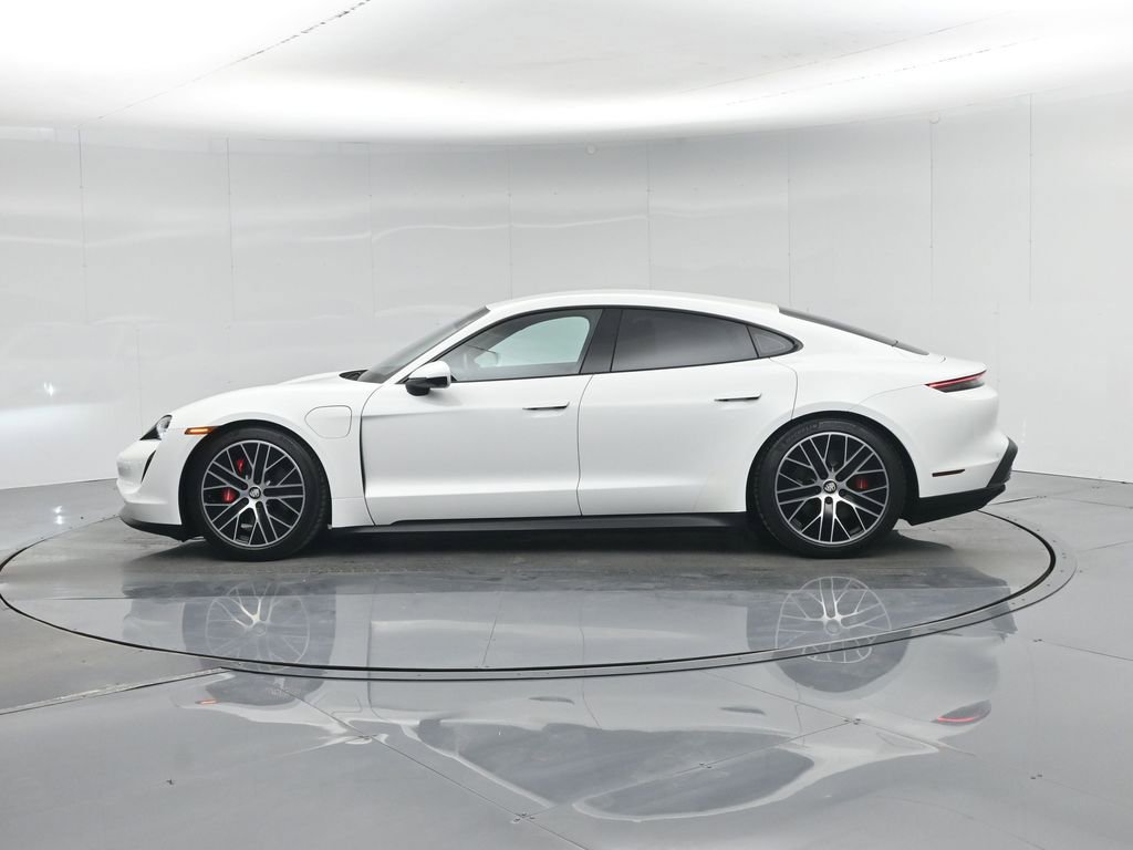 Used 2021 Porsche Taycan 4S image 29