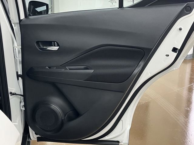 Used 2024 Nissan Kicks SV image 23