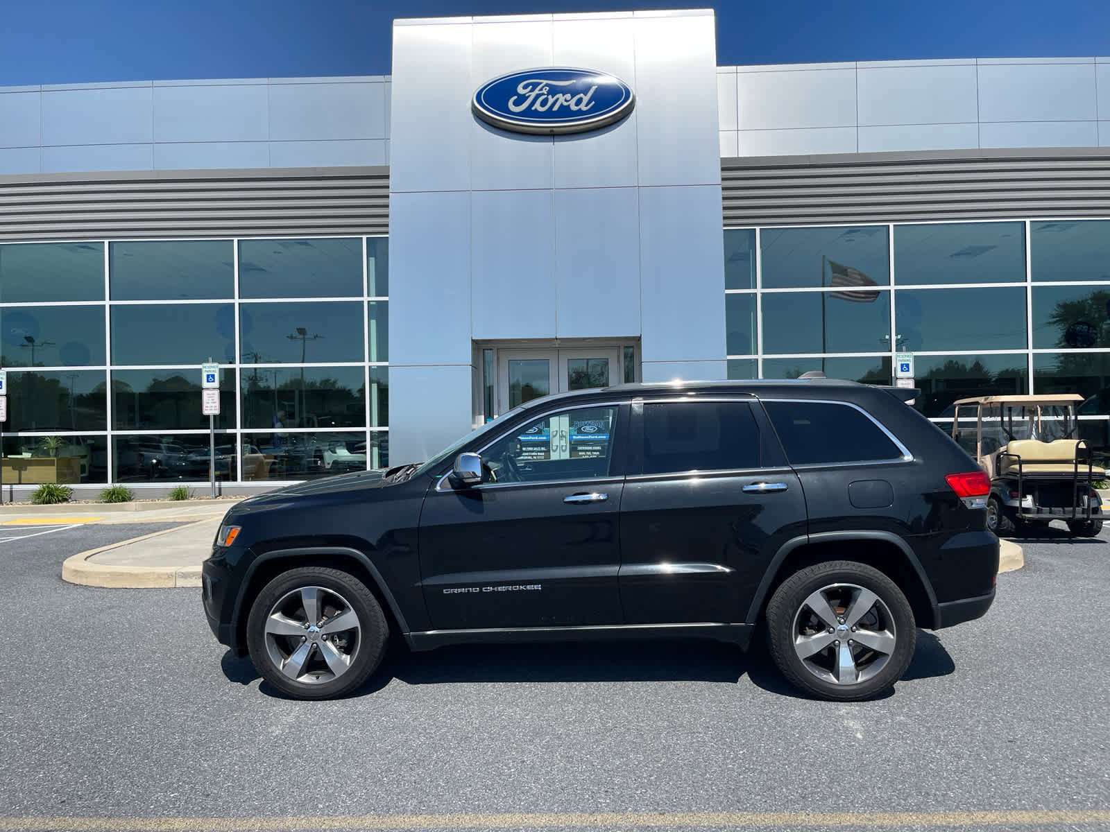 Used 2015 Jeep Grand Cherokee Limited w/ Trailer Tow Group IV AWD/4WD image 1