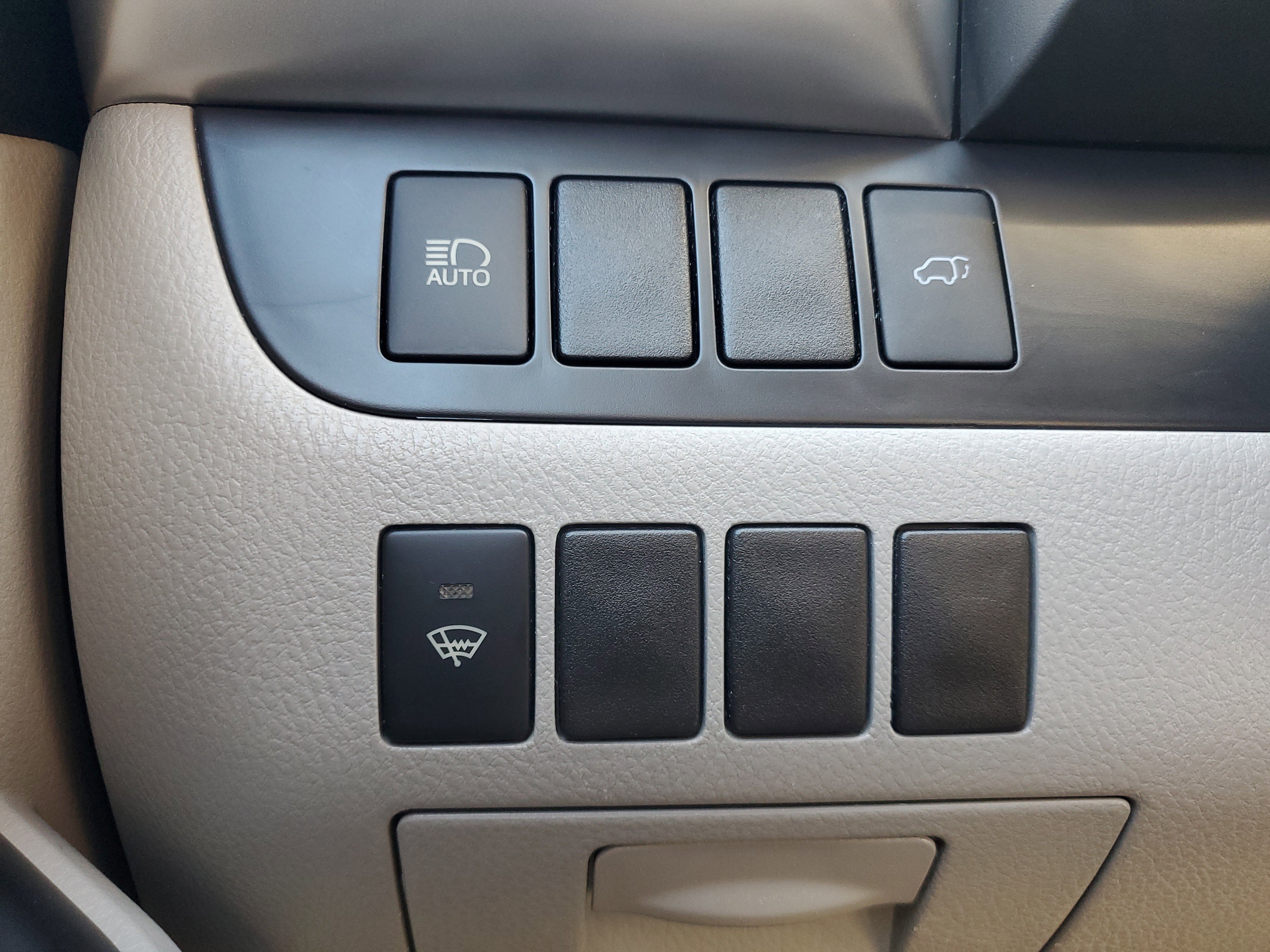 Used 2019 Toyota Highlander XLE image 26