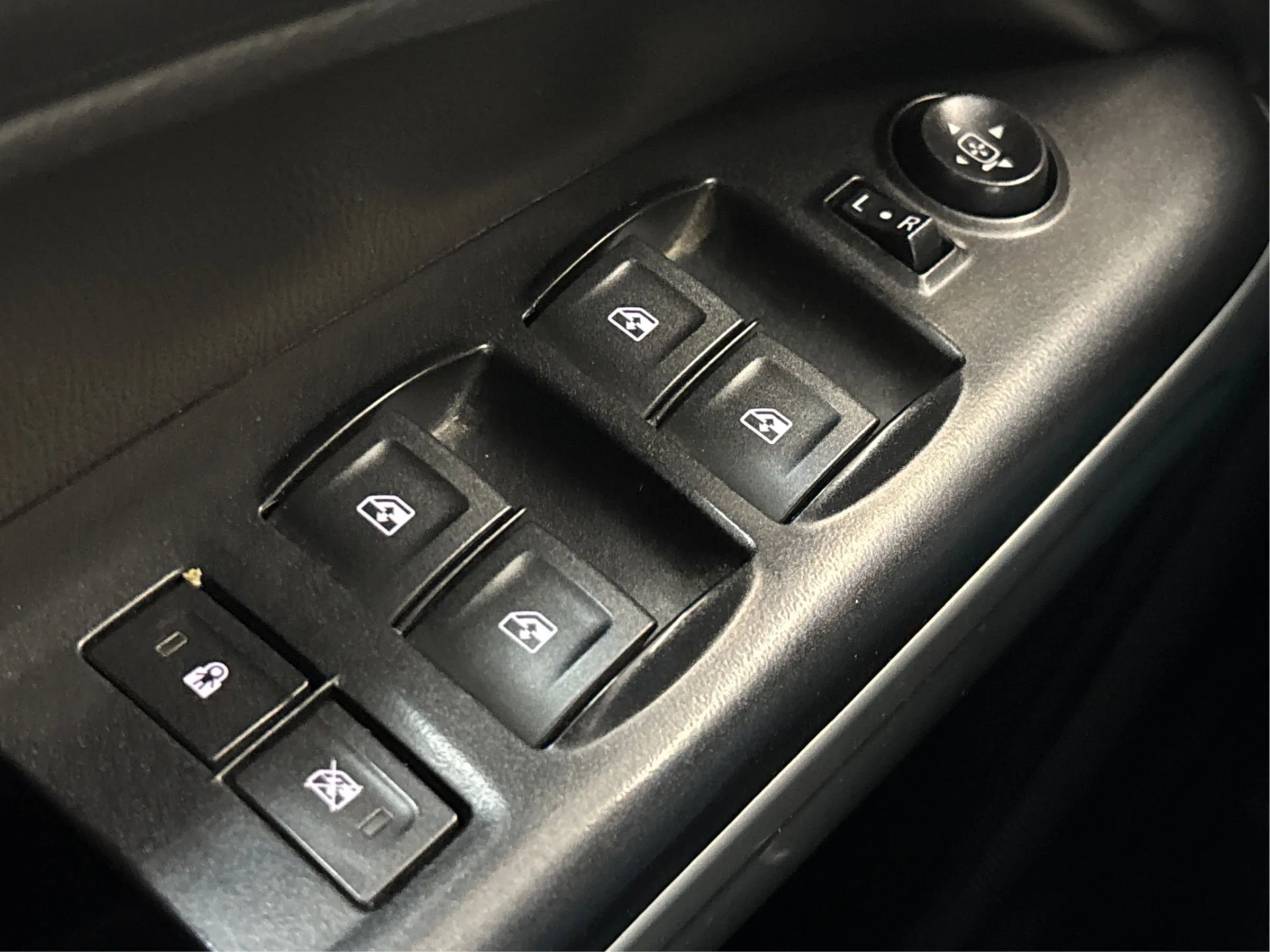 Used 2018 Chevrolet Colorado ZR2 image 41