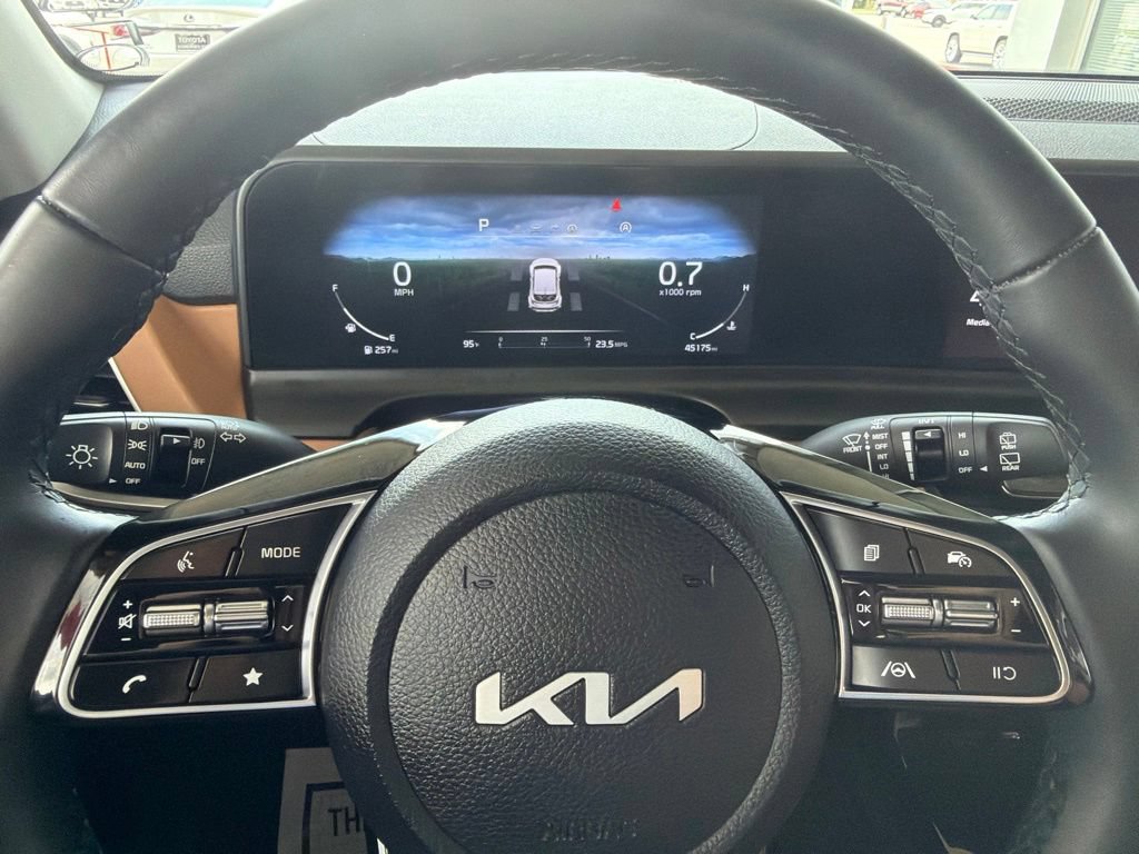 Used 2024 Kia Seltos EX AWD/4WD image 11