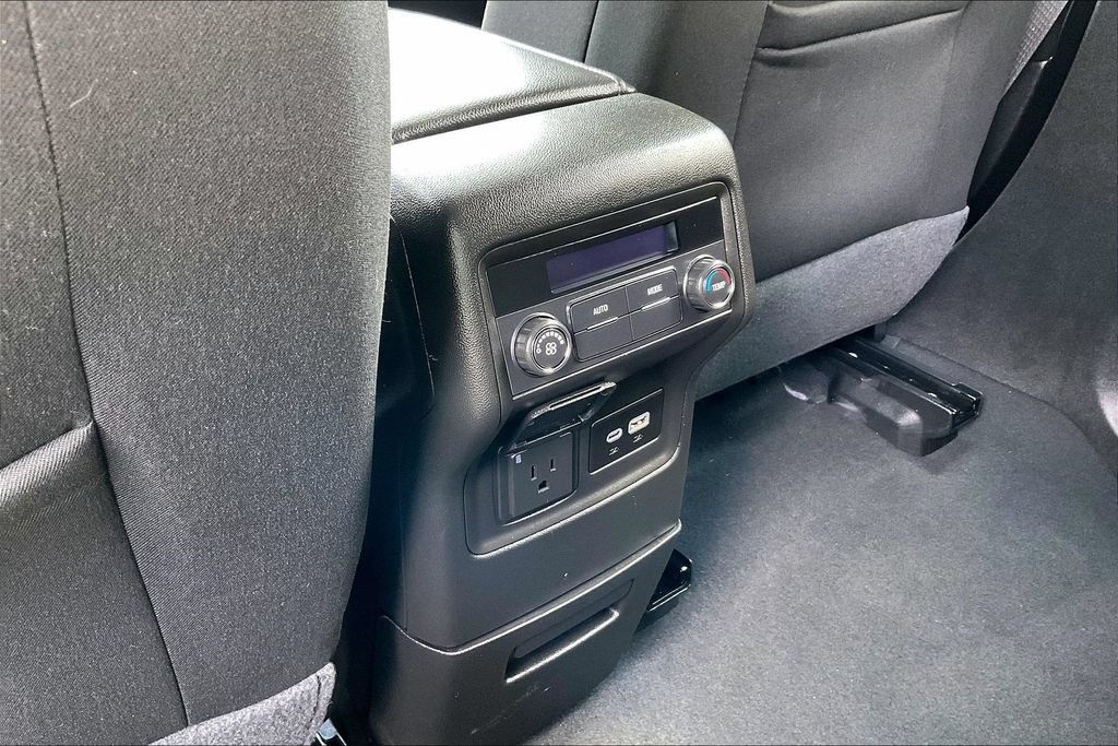 Used 2023 GMC Acadia SLE w/ Driver Convenience Package AWD/4WD image 11