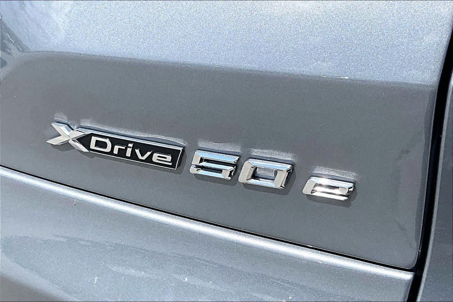 Used 2026 BMW X5 xDrive50e w/ Premium Package AWD/4WD image 9