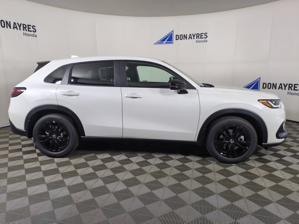 New 2027 Honda HR-V Sport image 6