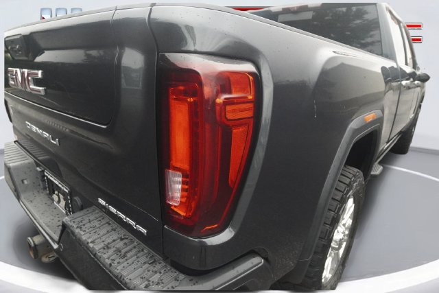 Used 2021 GMC Sierra 2500 Denali w/ Denali Ultimate Package AWD/4WD image 36