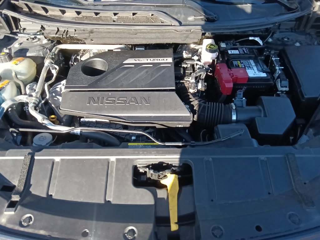 Used 2024 Nissan Rogue SV image 33