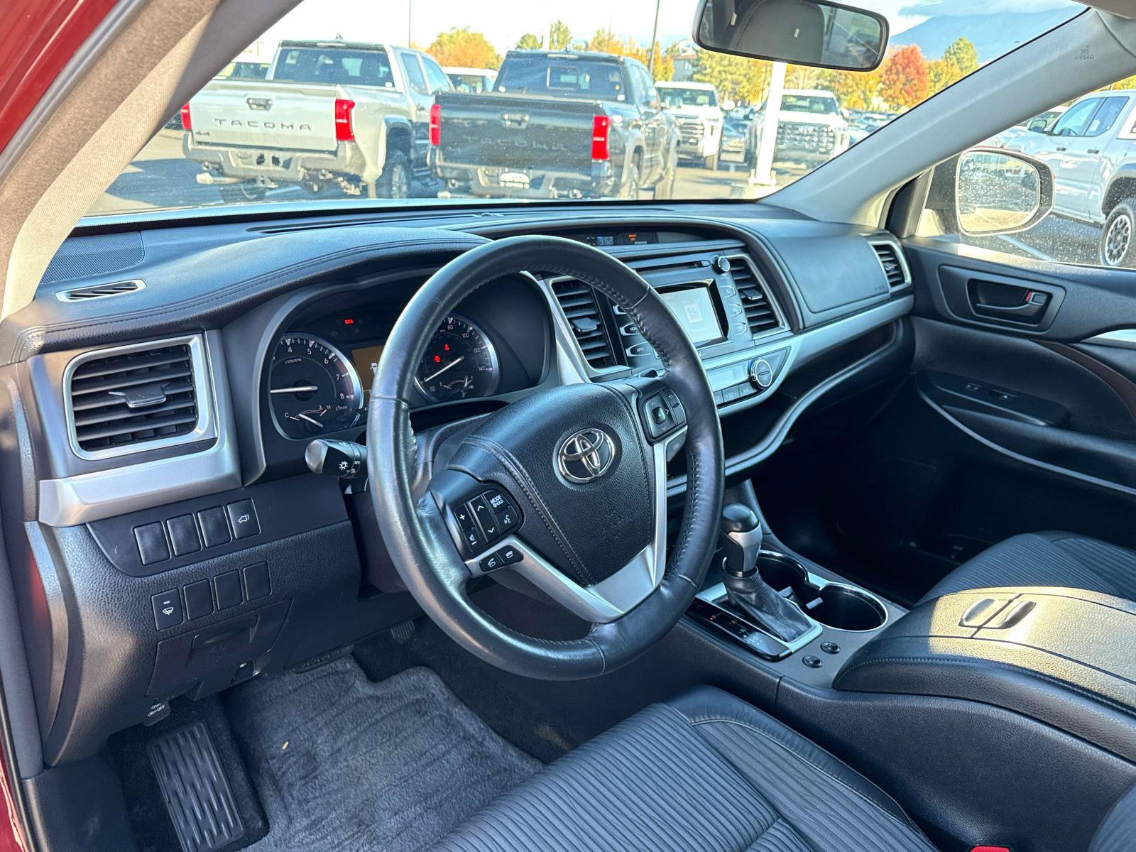 Used 2015 Toyota Highlander Plus AWD/4WD image 10