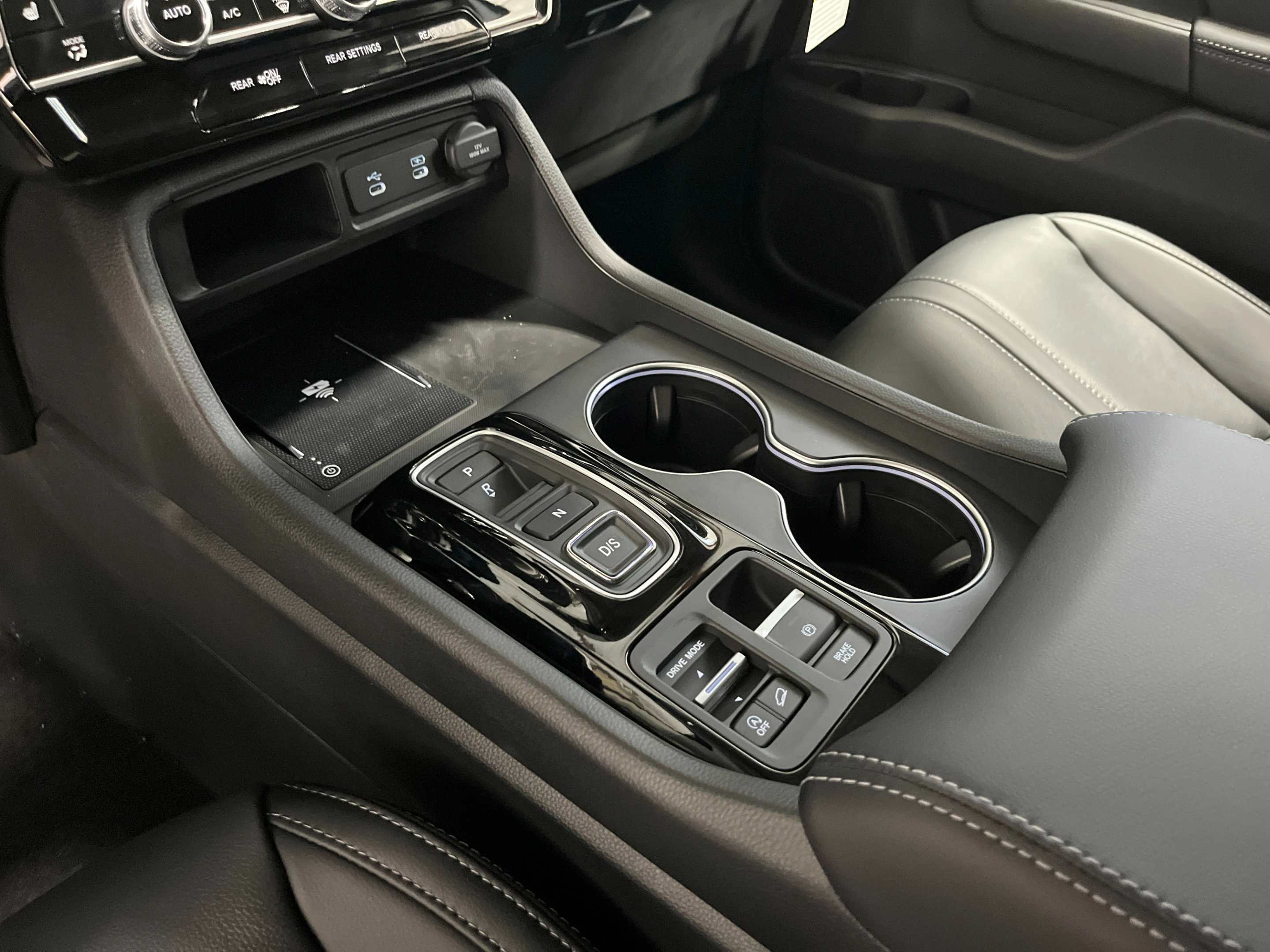 New 2026 Honda Pilot Touring image 18